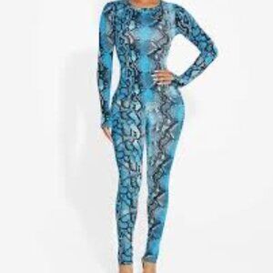 The Snake Skin Leggings Color Malibu Snake by Naked Wardrobe